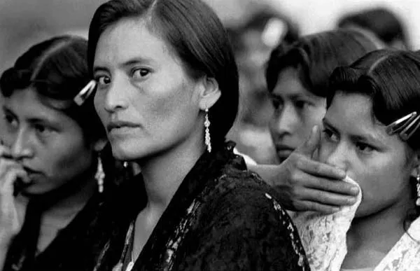 <p>Cuando el Ejército Mexicano trató de capturar al Sub-Comandante Marcos y a la dirigencia Zapatista, comunidades enteras huyeron hacia la selva</p>
