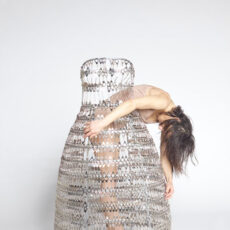 Carmen Mariscal / La esposa esposada